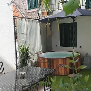 Villa Angie Old Town With Jacuzzi, Split