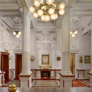 Boutique Seven Days 4*, Praga República Checa