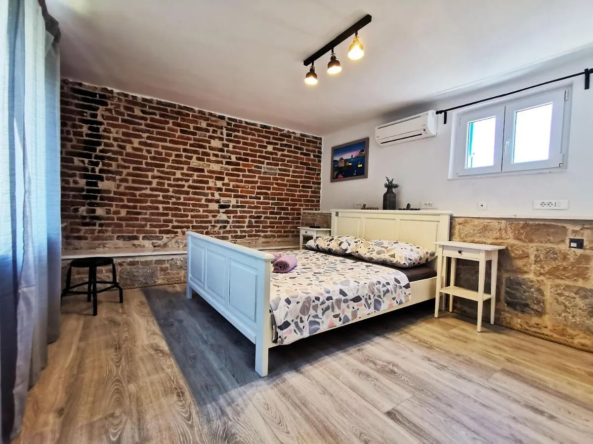 Croparadise Hostel Сплит